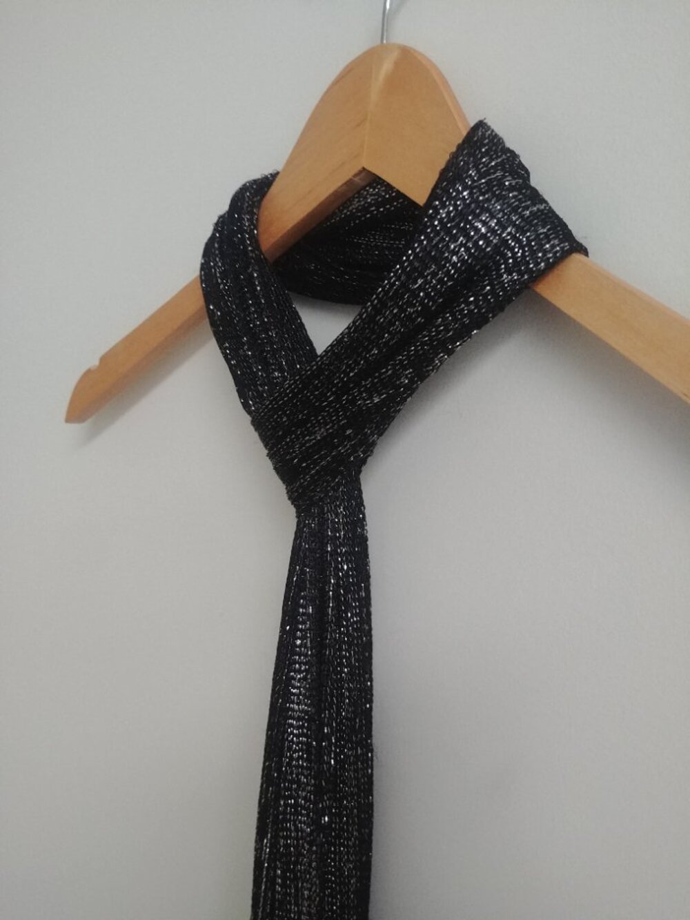 4/$20 Y2K black silver shimmer skinny narrow scarf with fringe metallic